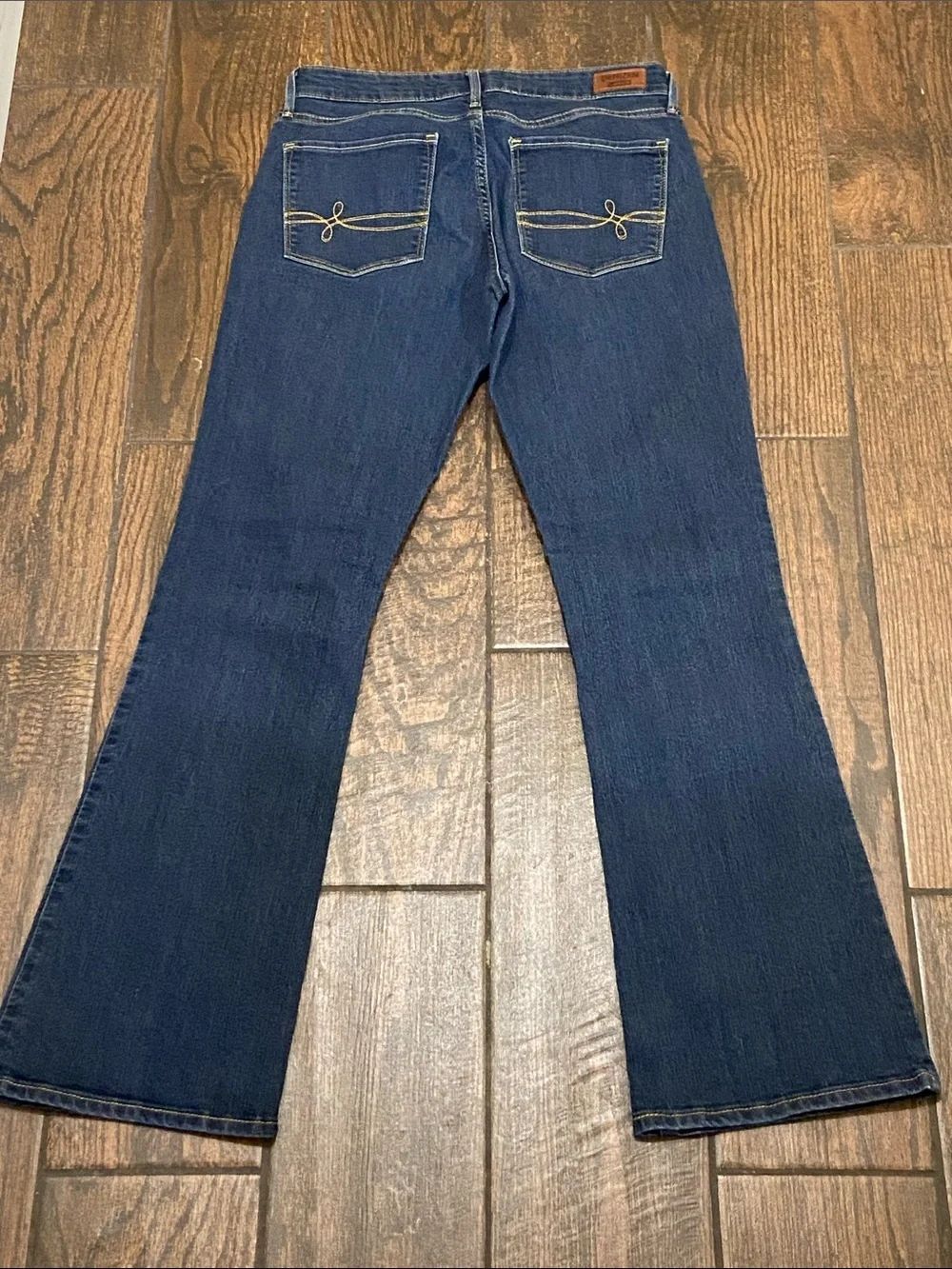 Levi's Dark Blue Flare Jeans with Gold Stitching Stretch Bootcut Size 6 S/C
